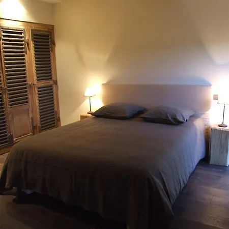 Bed & Breakfast La Bergerie De Nano 4*