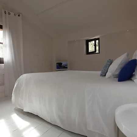 Bed & Breakfast La Bergerie De Nano 4*